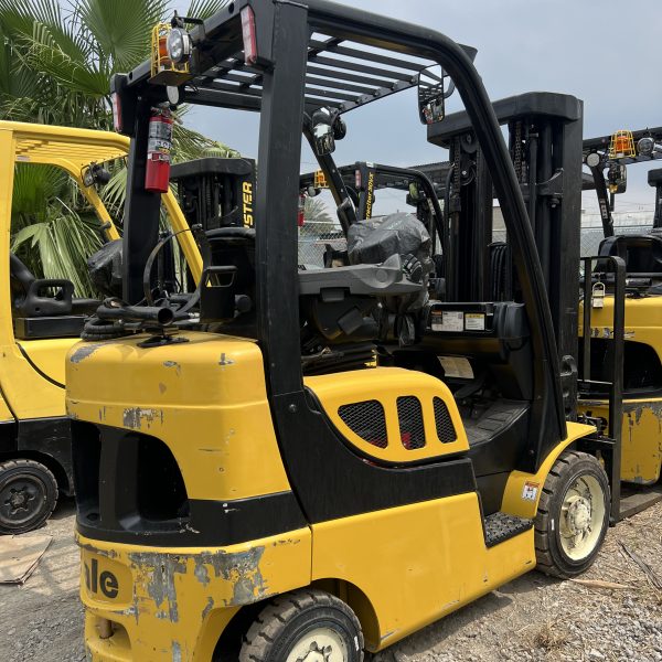 Montacargas YALE 2020